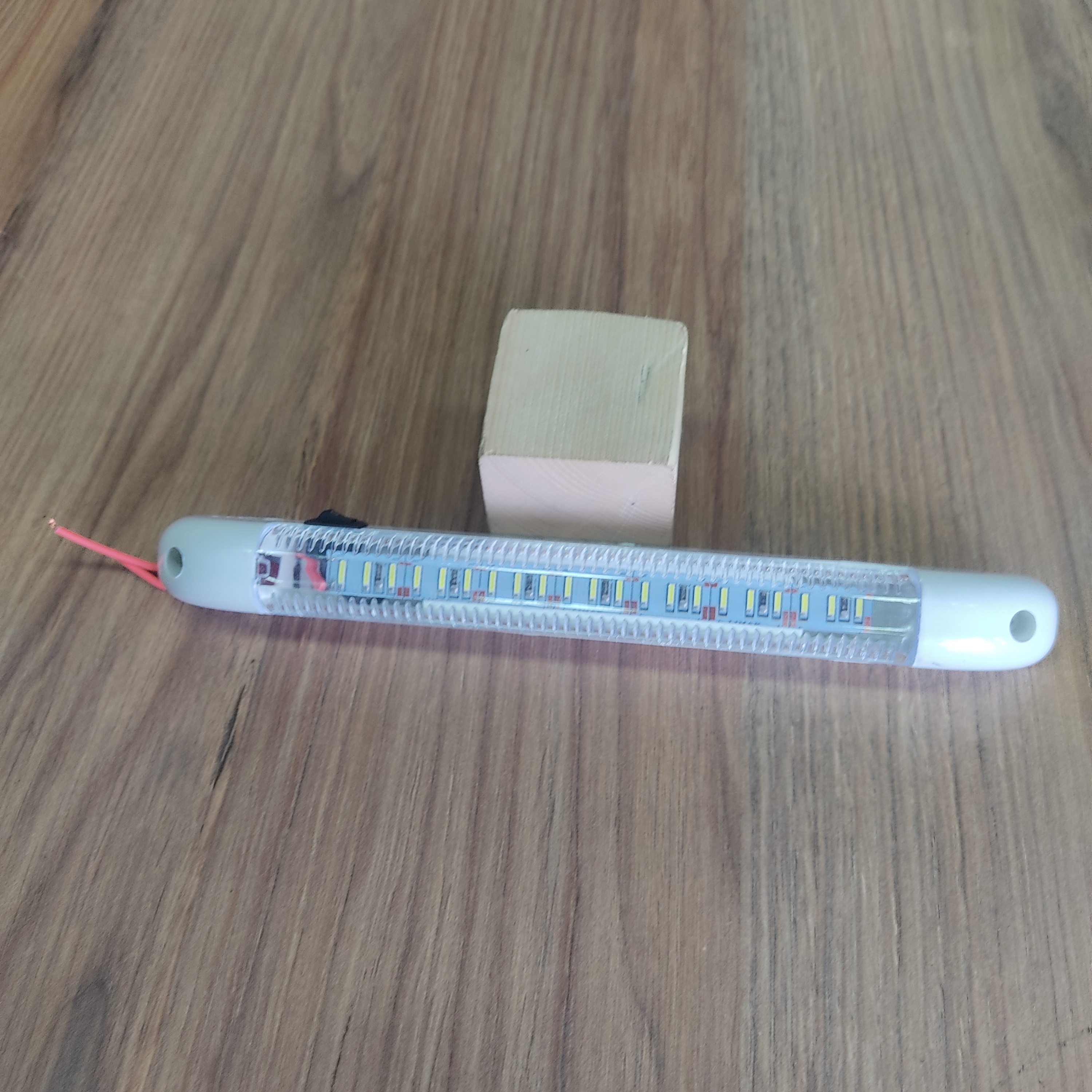 چراغ سقفی LED خطی